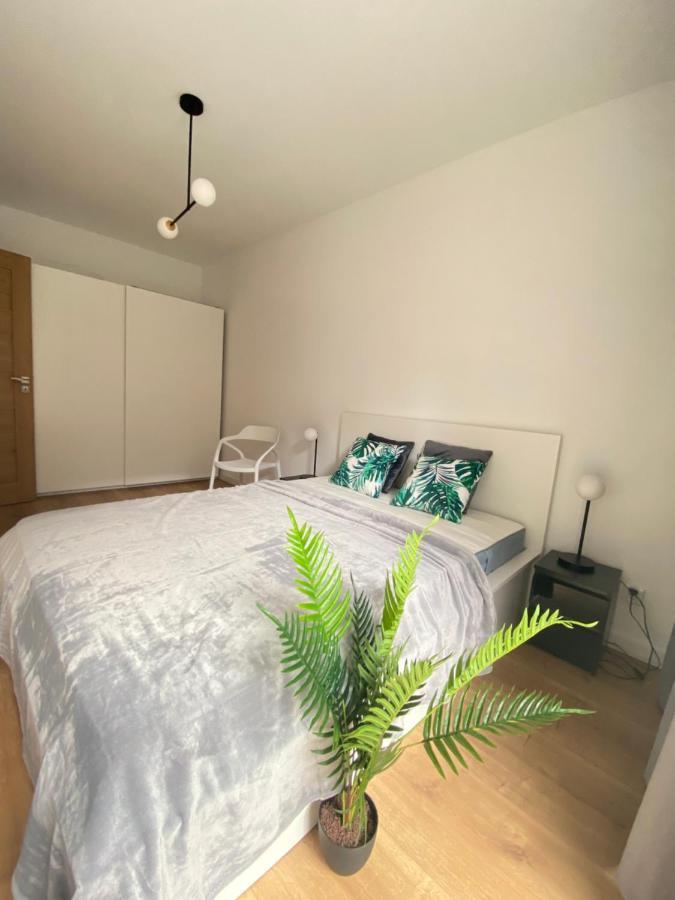 Apartamenty Fuzja - Komfortowe Mieszkania Blisko Centrum Lodzi Garaz Eksteriør billede
